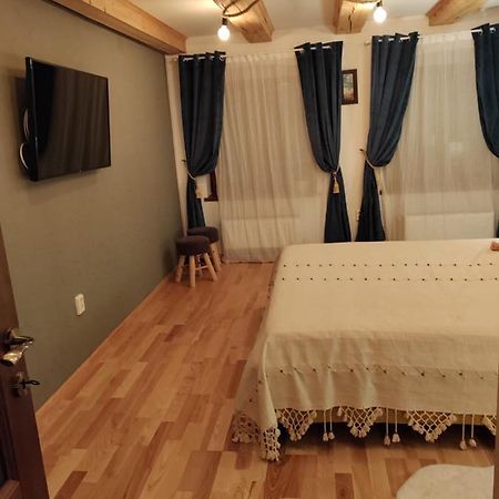 Evelyn'S Place Daire Braşov Dış mekan fotoğraf