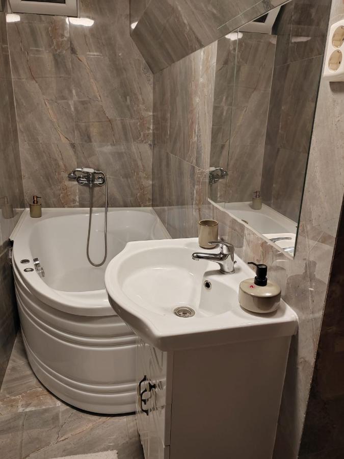 Evelyn'S Place Daire Braşov Dış mekan fotoğraf